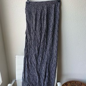 Maxi slit skirt